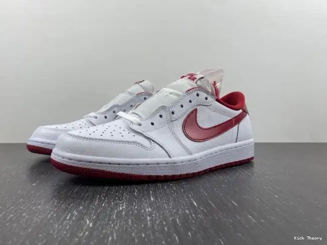 Kicked Out Shoe Store White 1 Retro 705329-101 Varsity Low Jordan Red 0616